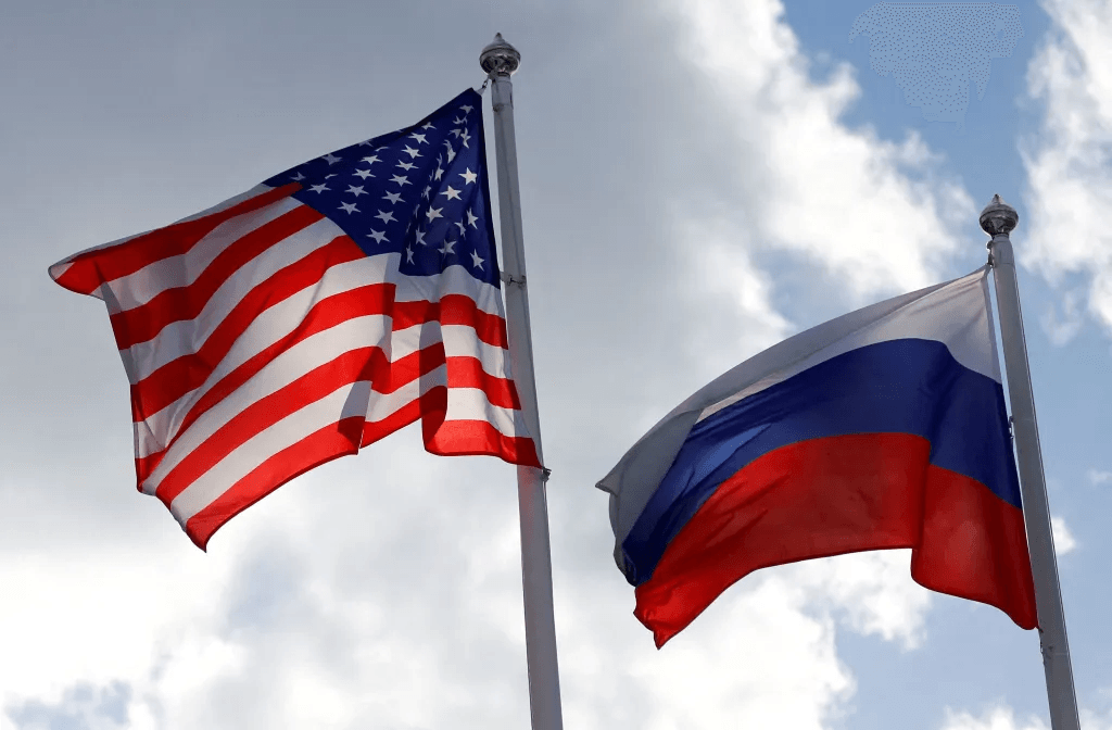 Bandeiras dos Estados Unidos e da Rússia