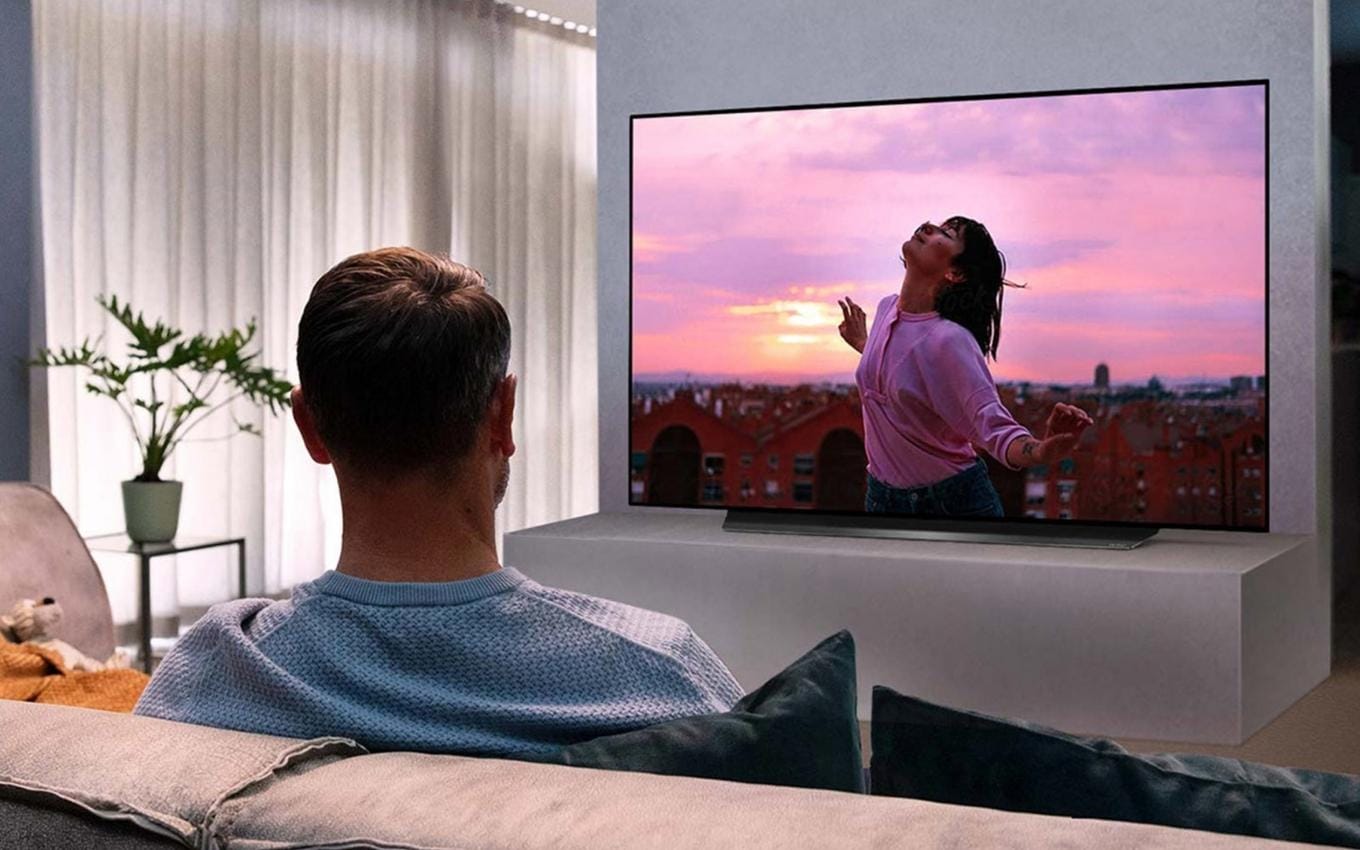 Quer uma TV QLED 55″? Confira os melhores modelos disponíveis na Amazon